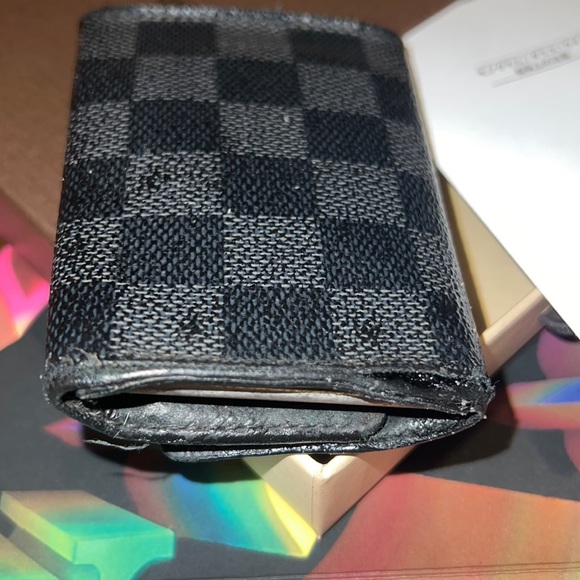 Authenticated Louis Vuitton damier black keys & card holder - Picture 3 of 11